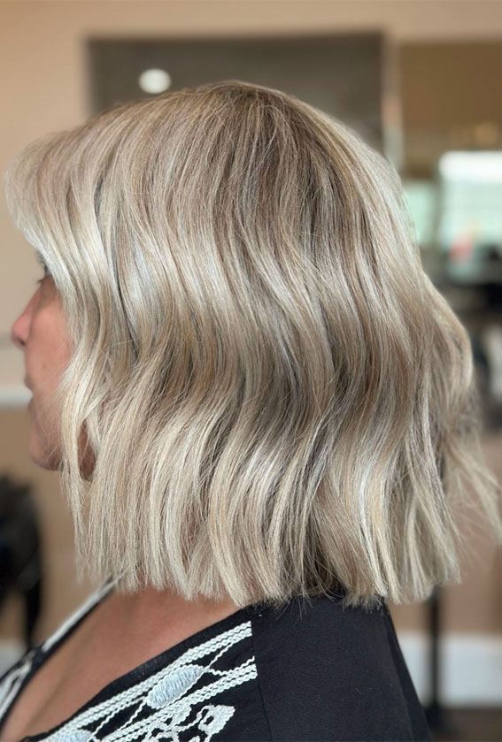 Enchanting Hair Colour Trends To Illuminate 2024 : Oatmeal Blond Textured Bob