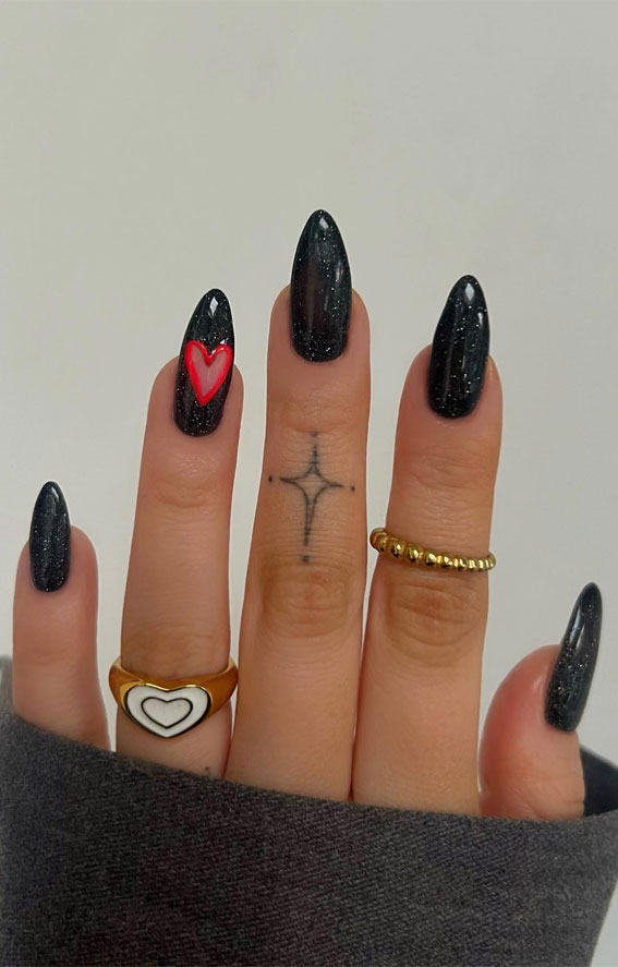 Valentine’s Day Nail Art Collection : Chic, Elegance & Romance