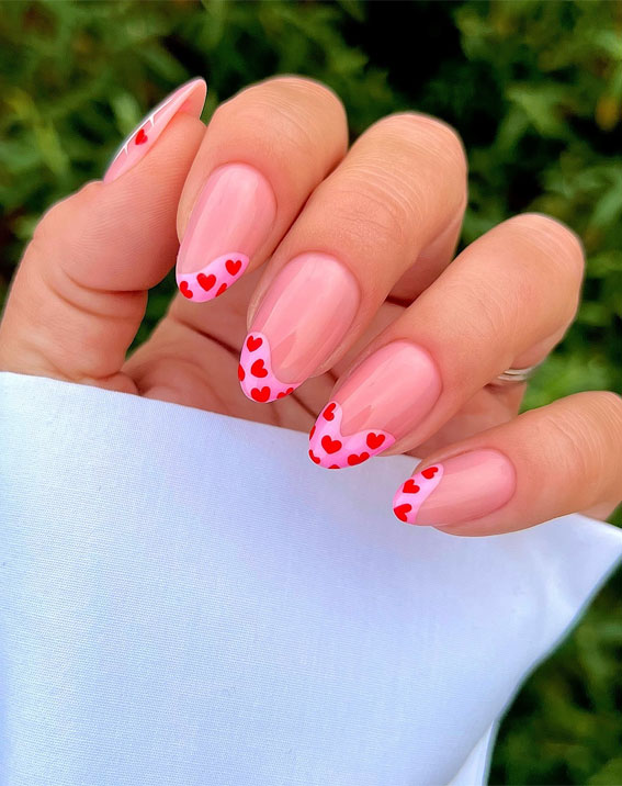 Valentine’s Day Nail Art Collection : Pink Wiggle Tips