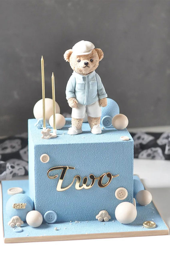 30 Birthday Cake Ideas for Little Ones : Blue square Cake