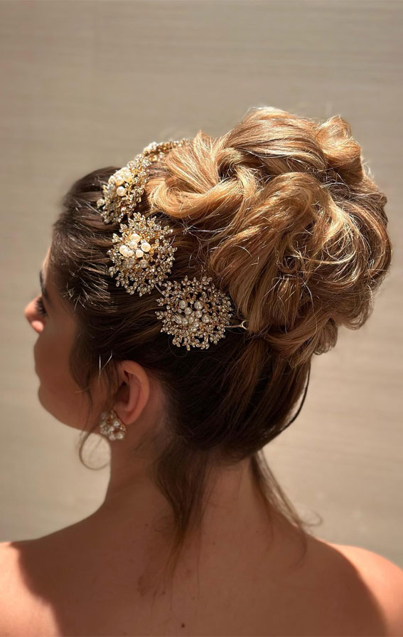 Hairdos to Steal the Spotlight on Every Special Occasion : Elegant Bridal High Upstyle