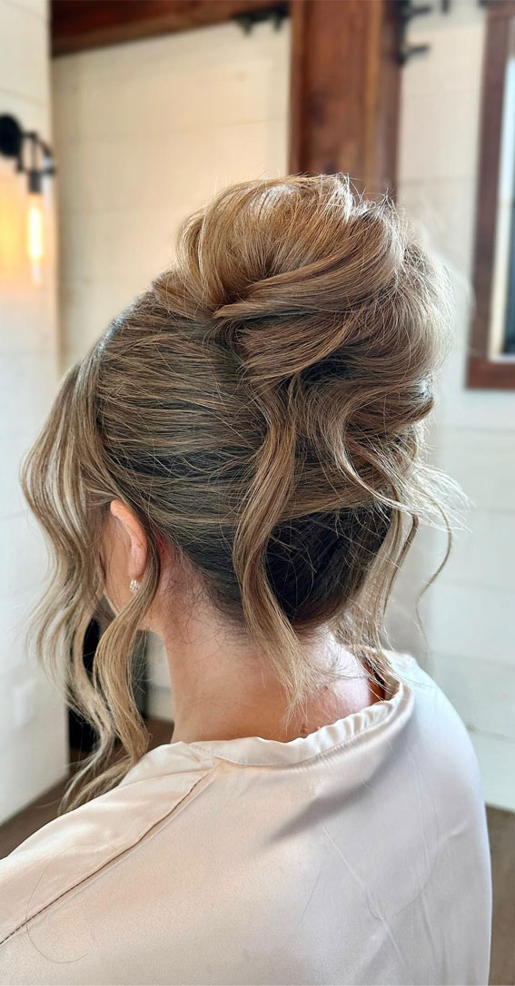 Hairdos to Steal the Spotlight on Every Special Occasion : Messy Twist High Upstyle