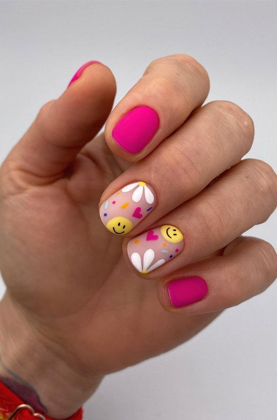 42 Cute Spring Nail Art Inspirations : Daisy & Smiley Face Nails