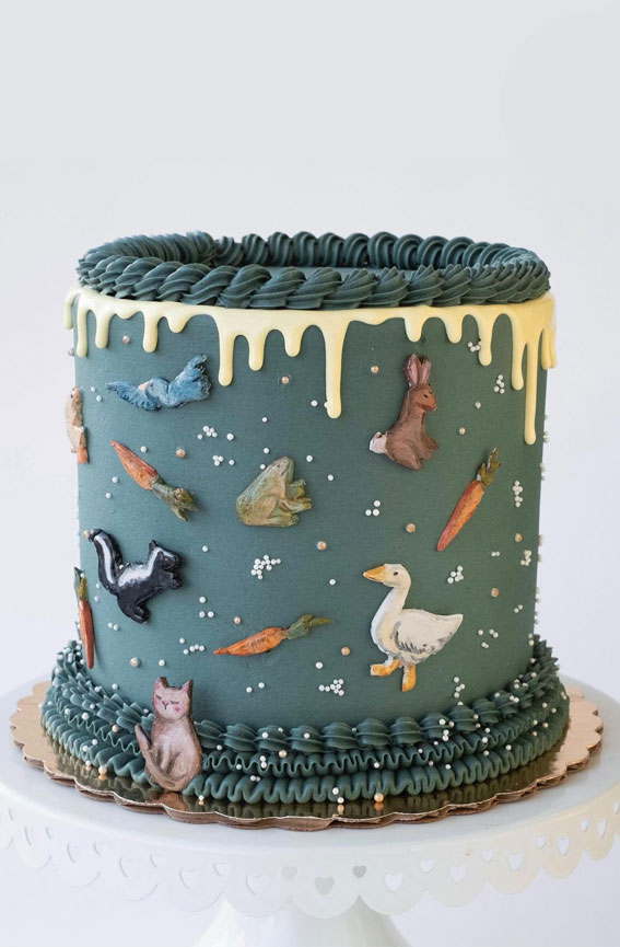 50 Birthday Cake Ideas to Delight and Impress : Whimsical Hand-Painted Animal Cake