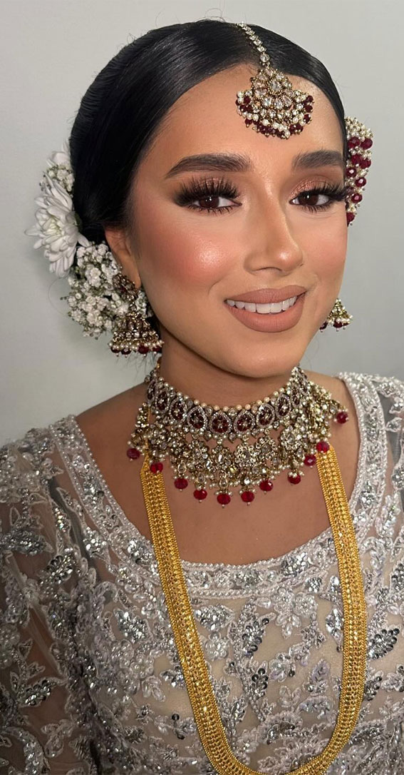 40 Radiant Bridal Glamour Wedding Makeup Ideas : Radian Elegance Asian Bride Look