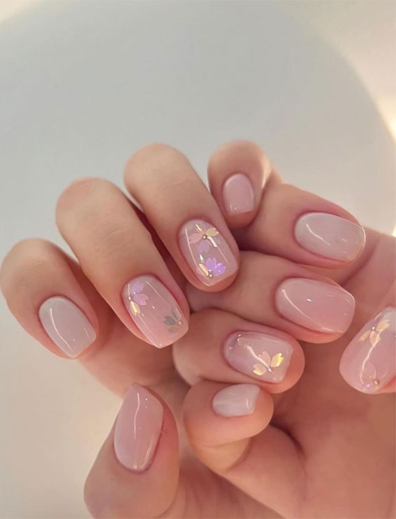 40 Spring-Inspired Nail Designs : Floral Chrome Subtle Nails
