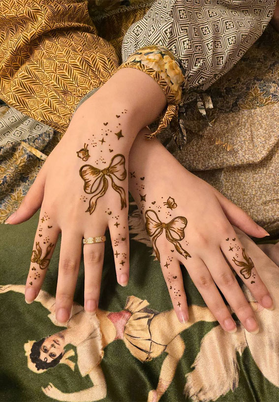 30 Timeless Henna Ideas For Stylish Expressions : Trendy & Intricate Henna 