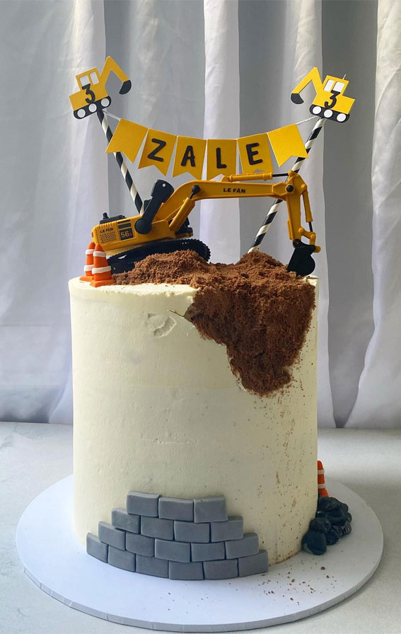 25 Excavating Digger Birthday Cake Ideas : Digging into Fun Construction Cake