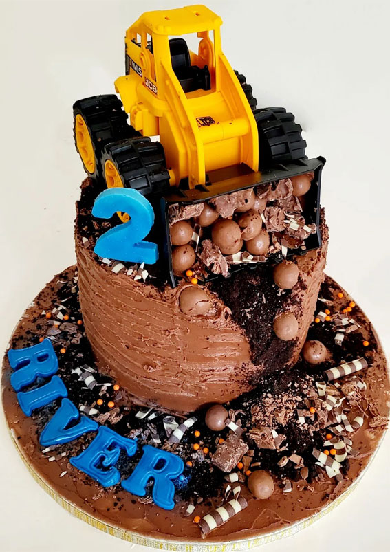 25 Excavating Digger Birthday Cake Ideas : Dumper Digger Delight