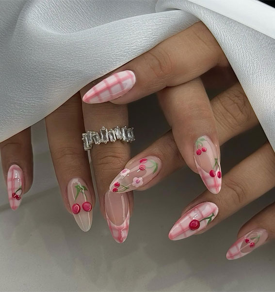 40 Cute Spring Nail Designs to Brighten Your Look : Playful Gingham Nails