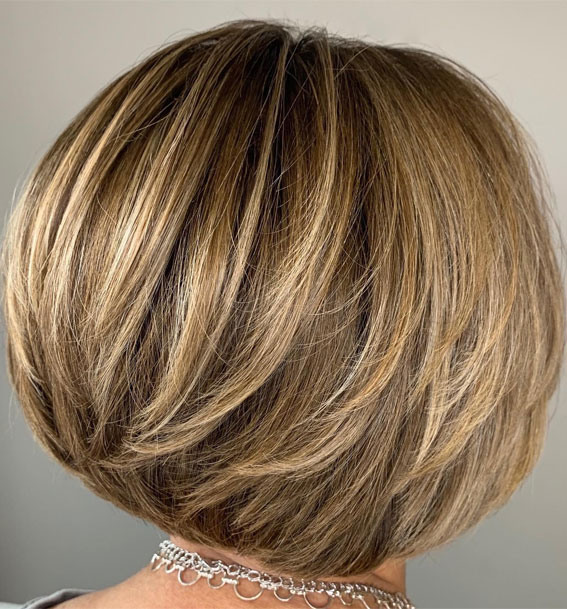 27 Exploring Stacked Haircuts for Modern Style : Glam Blonde Stacked Bob