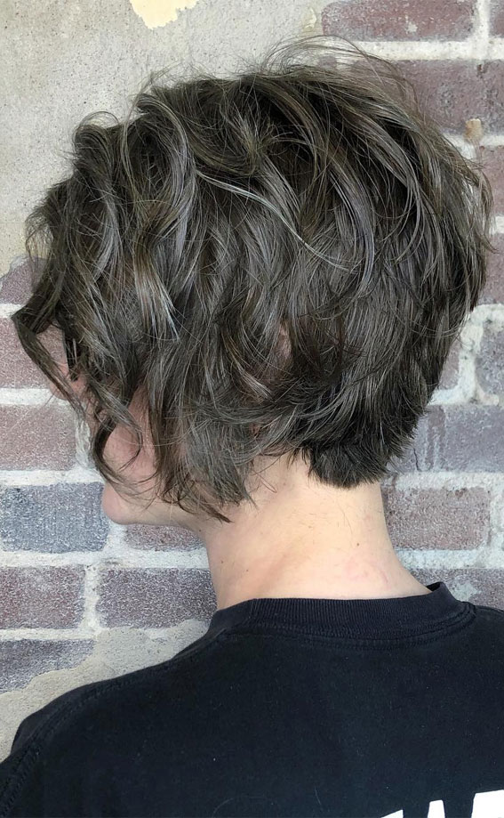 27 Exploring Stacked Haircuts for Modern Style :Textured Wave Stacked Haircut