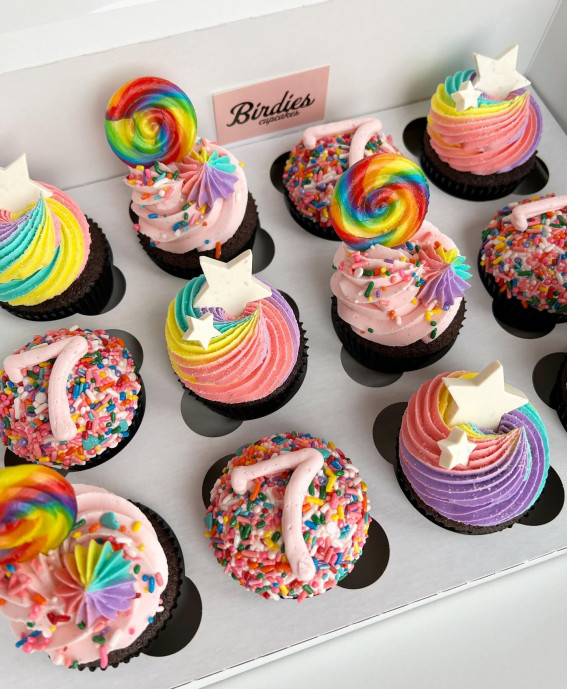45 Cupcake Decorating Ideas For Every Occasion : Lollipops and Rainbows