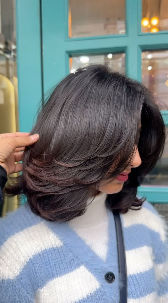 29 Versatile Layered Haircuts that Go Beyond : Shoulder-Length Layers