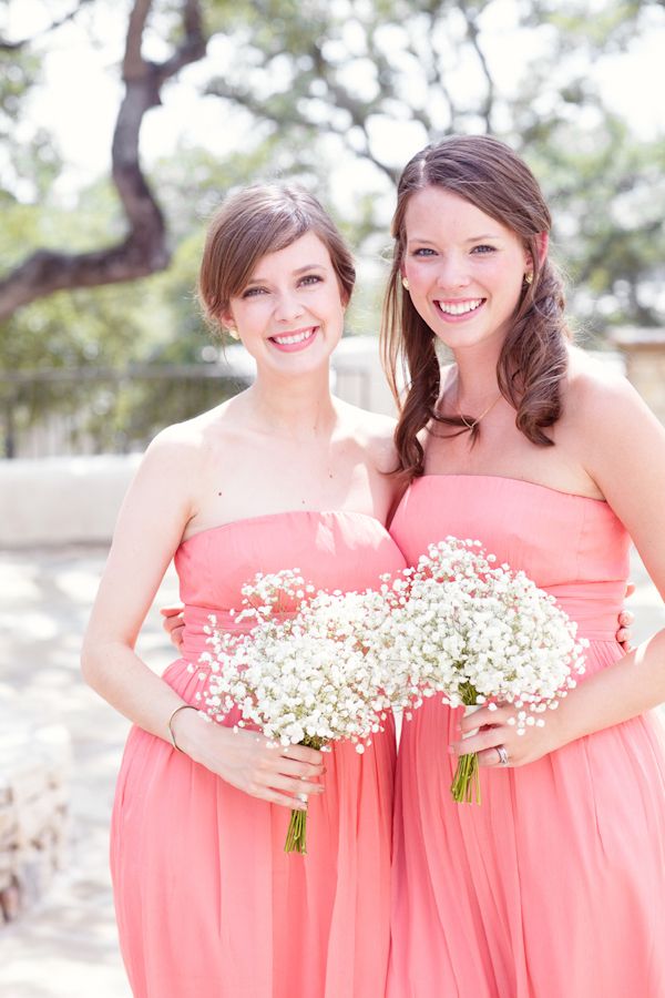 20 Coral Bridesmaid Dresses see more : https://www.fabmood.com/20-coral-bridesmaid-dresses/ Coral bridesmaids