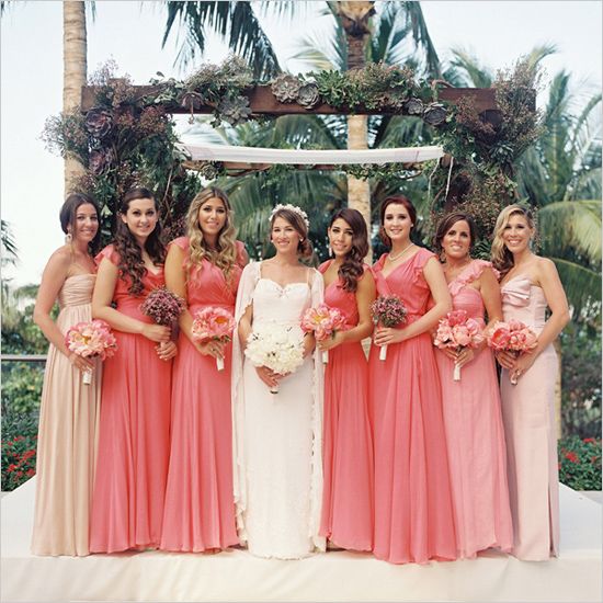 20 Coral Bridesmaid Dresses see more : https://www.fabmood.com/20-coral-bridesmaid-dresses/ Coral bridesmaids