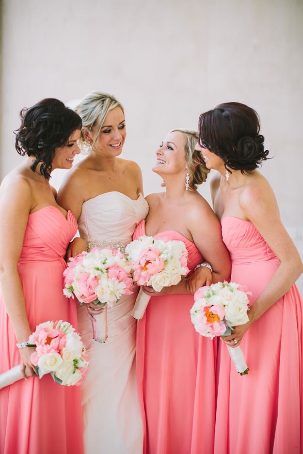 20 Coral Bridesmaids Dresses see more : https://www.fabmood.com/20-coral-bridesmaid-dresses/ Coral bridesmaids