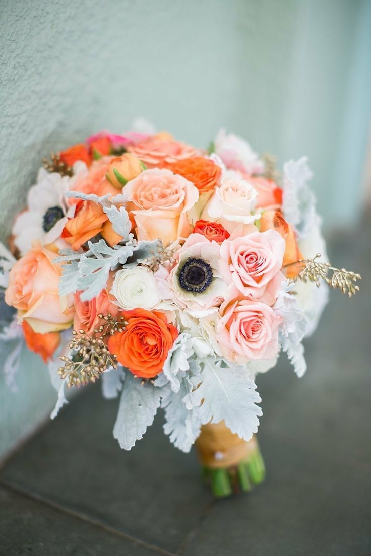 grey and peach wedding bouquet,wedding bouquets