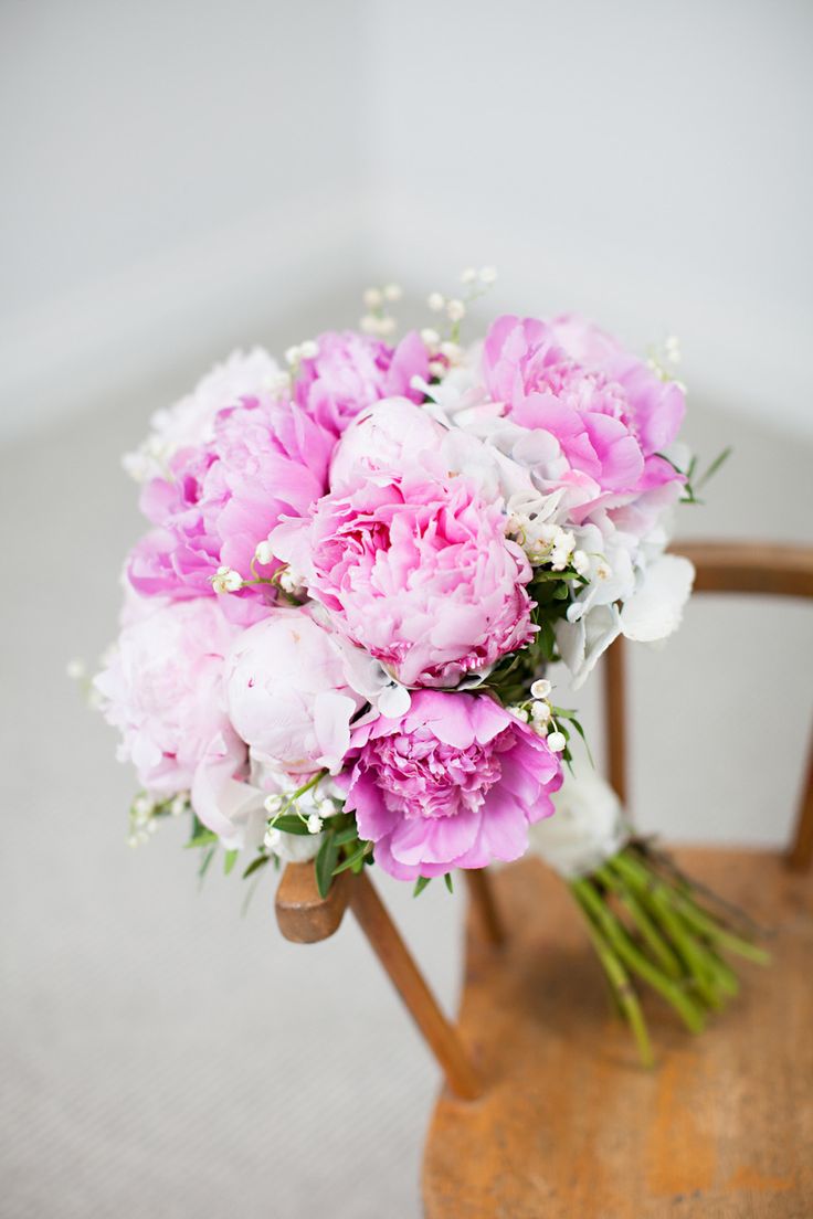 pink peony wedding bouquet,wedding bouquet