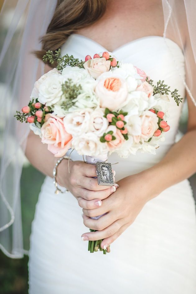 peach wedding bouquet