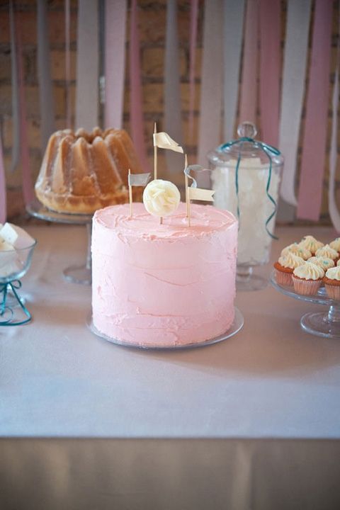 Simple single pink tier wedding cake | fabmood.com #weddingcake #cake #simplecake