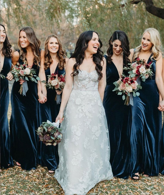 winter wedding, dark blue bridesmaids