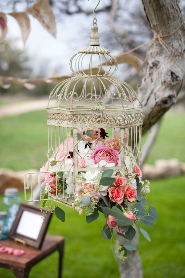 coral garden wedding,raspberry wedding color,Garden Wedding , Coral and Raspberry Wedding Colours Palette,Garden Wedding Ideas: Coral and Raspberry Wedding Colours Palette,coral wedding palette,raspberry wedding color,Spring wedding colors ideas,coral wedding color