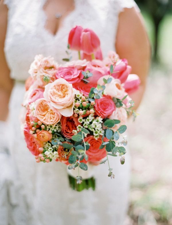 coral pink and navy blue wedding palette,summer wedding