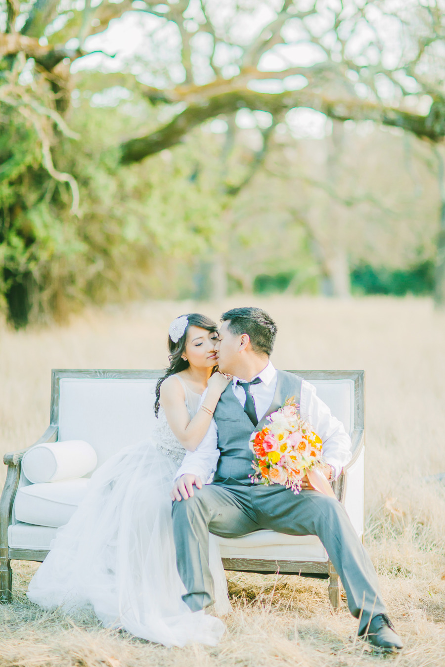 Spring Inspiration Shoot from Avec Lamour - http://www.aveclamourphotography.com/ | read more : https://www.fabmood.com/spring-inspiration-shoot-avec-lamour