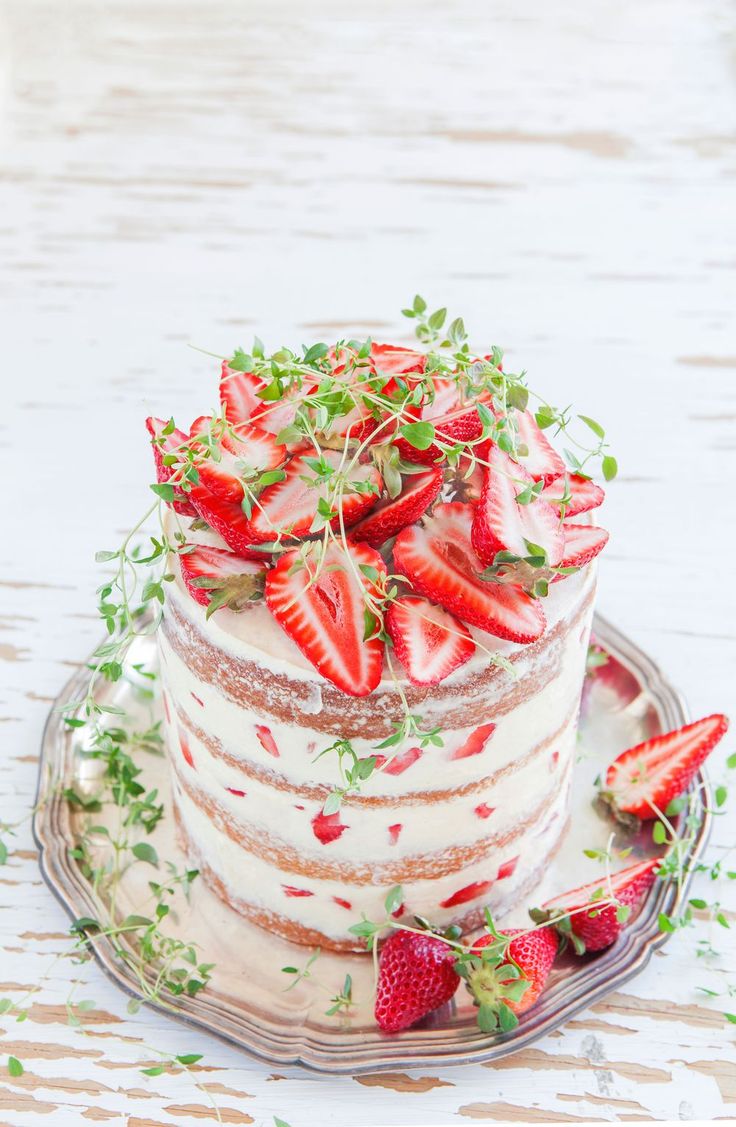 perfect summer wedding cake,summer wedding cakes