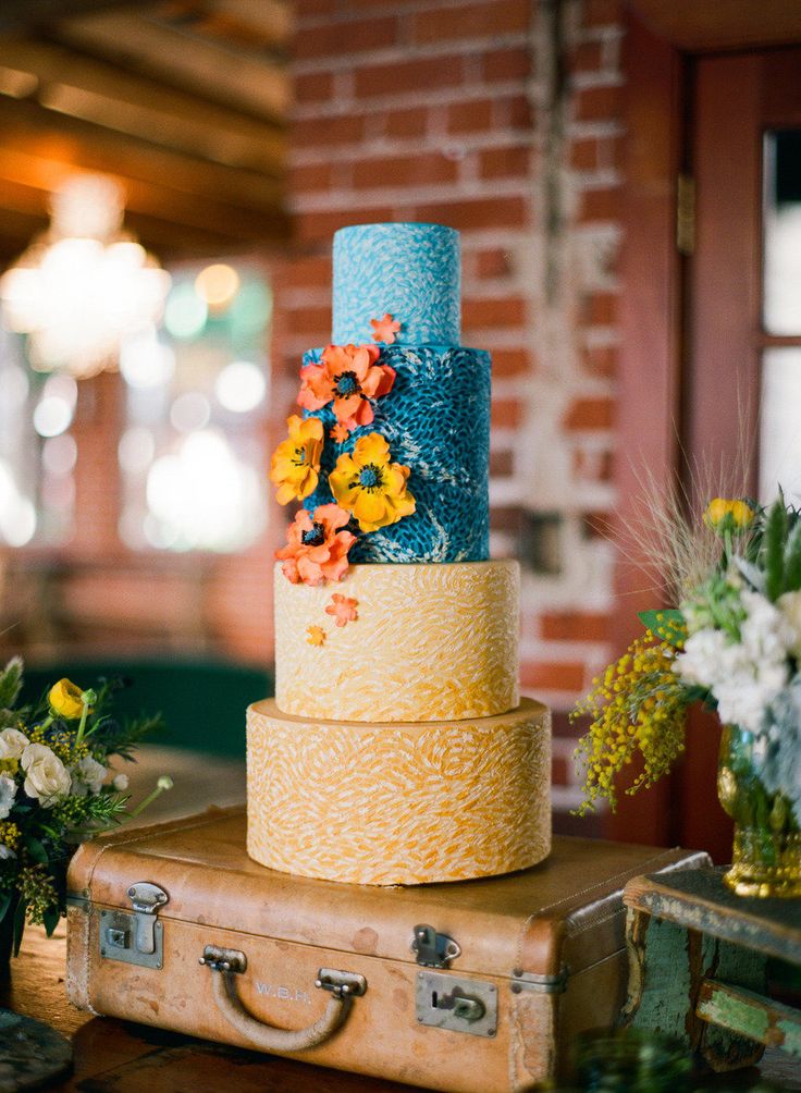 summer wedding cake idea