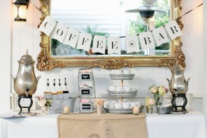 A coffee and tea bar for Autumn and Winter Weddings | fabmood.com