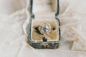 Laura Gordon Photography | Vintage Engagement Rings That Will Last a Lifetime | fabmood.com
