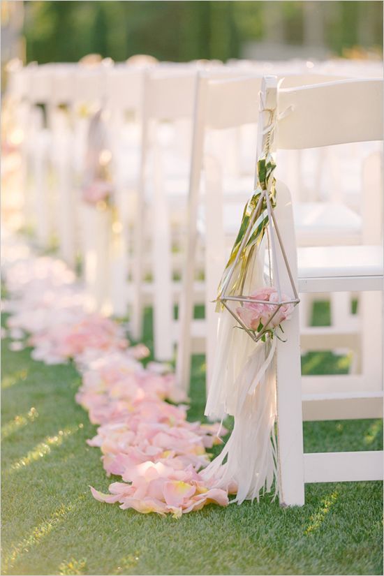 Pink petal - Wedding ceremony ideas with pretty style | https://www.fabmood.com/wedding-ceremony-ideas-with-pretty-style