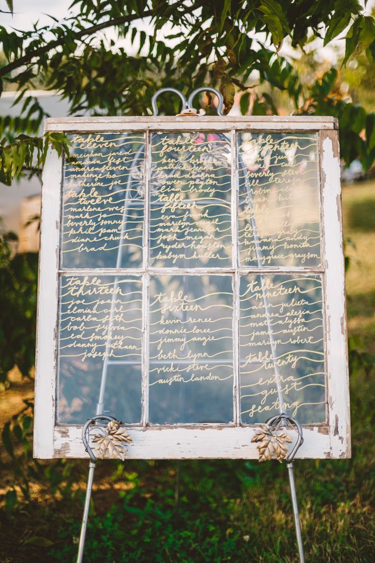 A Cozy Fall Wedding Sign in The Peach Orchard | Photography : marymargaretsmith.com | https://www.fabmood.com/a-cozy-fall-wedding-in-the-peach-orchard #peach #fallwedding