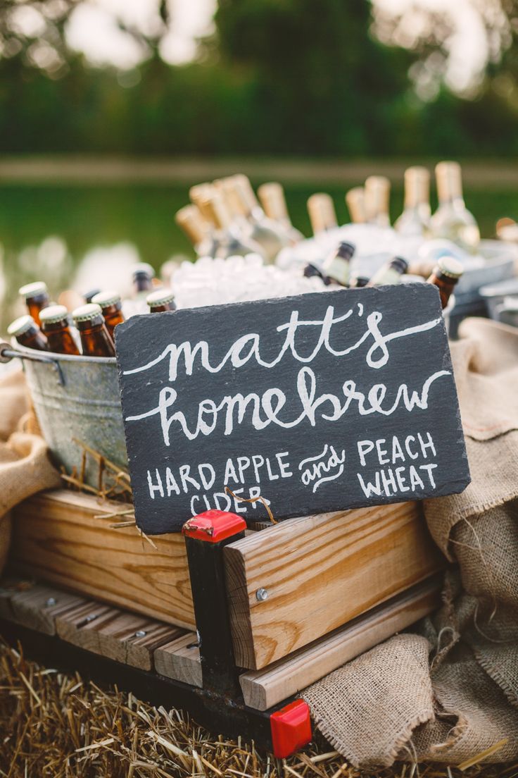 Homebrew - Wedding in The Peach Orchard | Photography : marymargaretsmith.com | https://www.fabmood.com/a-cozy-fall-wedding-in-the-peach-orchard #peach #fallwedding