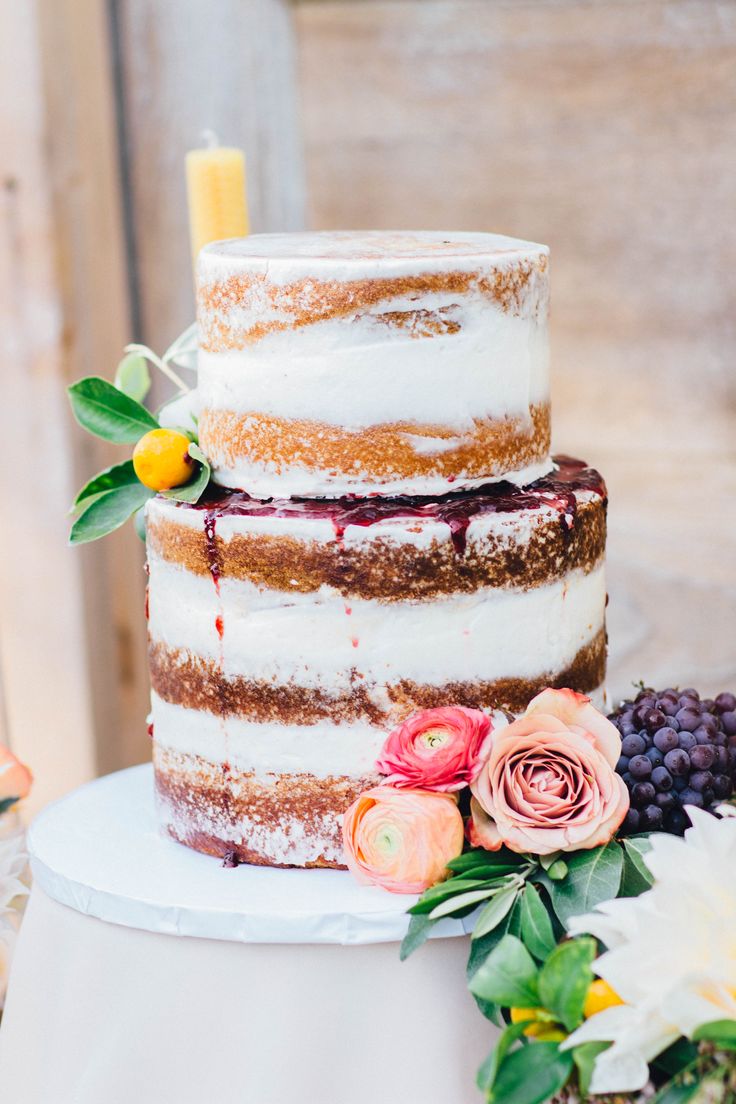 Photography : alisonleigh-photography.com | 24 Semi Naked Wedding Cakes With Pretty Details