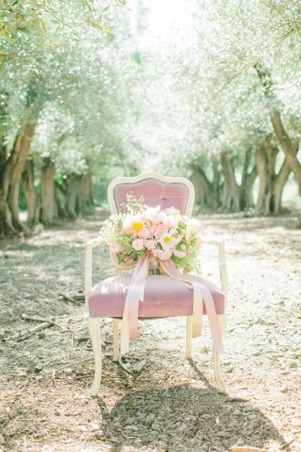romantic and dreamy pretty in pink inspiration shoot
