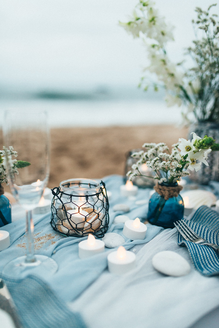 Ocean blue and shades of gray colour scheme | Organic + Ethereal Beachside Wedding Inspiration | Photography : pshefter.com | Read more #weddinginspiration on fabmood.com