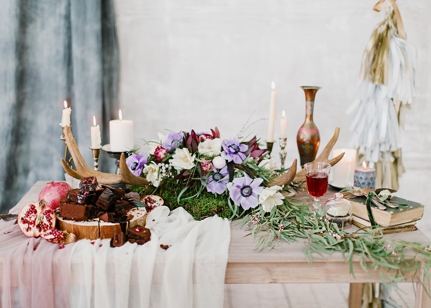 Wedding tablescape - Feminine and romantic Bridal Inspiration { bluish grey wedding dress } fabmood.com #weddinginspiration