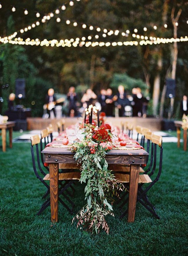 wedding table decor with leaves garland | fabmood.com