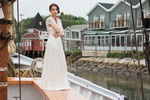 Nautical Wedding Inspiration shoot | justinabilodeauphotography.com | #weddinginspiration on fabmood.com