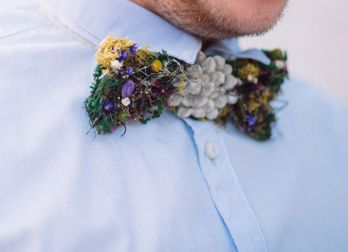 Groom wears a tree bark bow tie for Natural,Boho Hippie Chic Wedding | fab mood