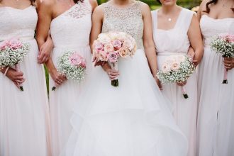 A beautiful Hayley Paige bride + Mismatched white bridesmaid dresses | fabmood.com #whitewedding