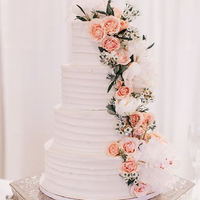 Wedding cakes with cascading flowers down the tiers of your wedding cake