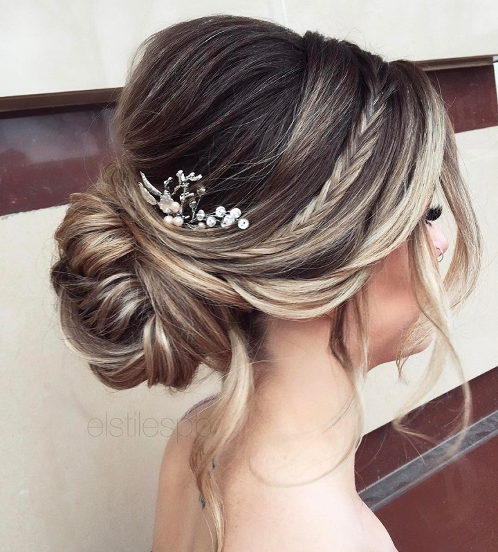 Wedding Hairstyle | fabmood.com #weddinghair #bridalhair #hairstyle #updo #upstyle #braidupdo #hairstyleideas #hairstyles #bridalhairstyle #weddinghairstyles"