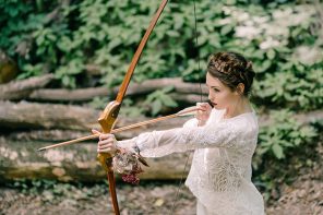 Wild Bride Wedding Styled Shoot inspired by Hunger Games #wedding #weddinginspiration #hungergames
