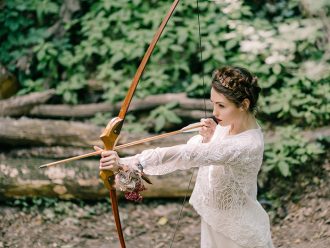 Wild Bride Wedding Styled Shoot inspired by Hunger Games #wedding #weddinginspiration #hungergames