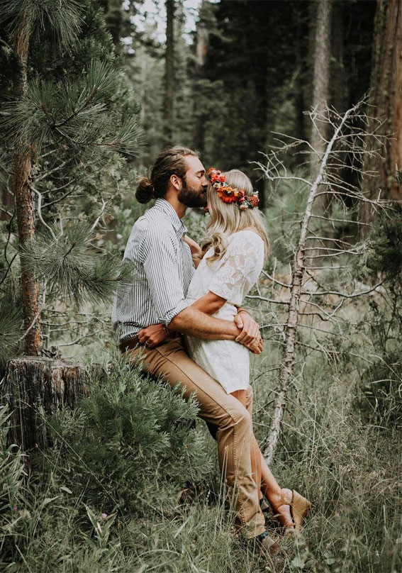 Cute Engagement Photo Shoot Ideas That’ll To Melt Your Heart