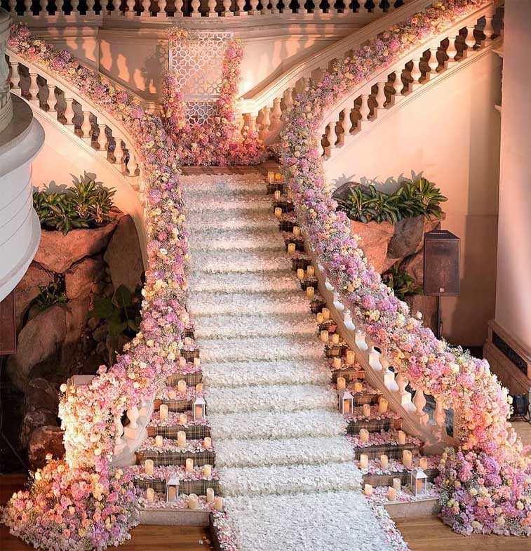 12 Fabulous wedding staircase decoration ideas - how to decorate a staircase with flowers ,staircase draping #weddingdecor #weddingstaircase #weddingdecorations #romanticwedding